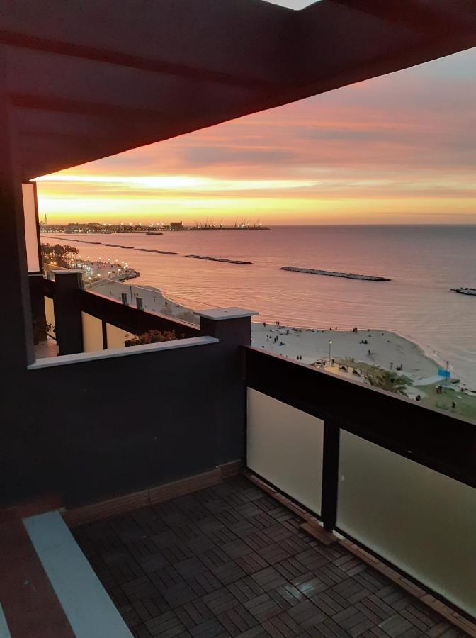 Attico Suite Spiaggia Bari Ngoại thất bức ảnh